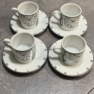 Signature White and Black Clock Design Mug Set
